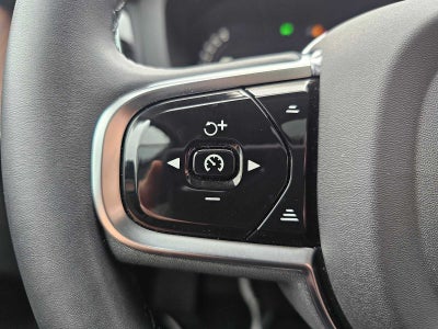 2024 Volvo XC60 Plus Dark Theme