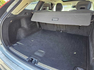 2023 Volvo XC60 Plus Dark Theme