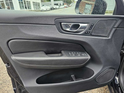 2023 Volvo XC60 Ultimate Dark Theme