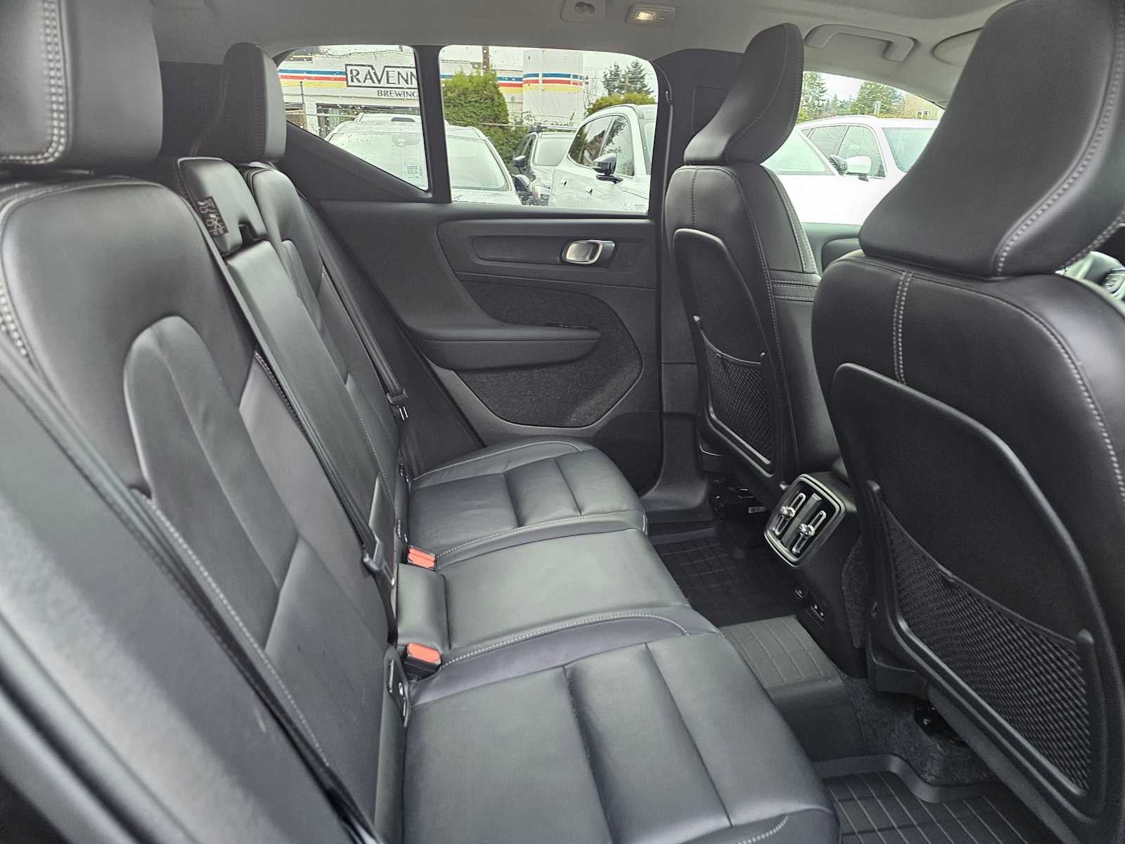 2025 Volvo XC40 Plus Dark Theme