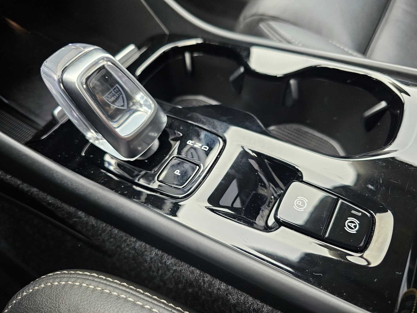 2025 Volvo XC40 Plus Dark Theme