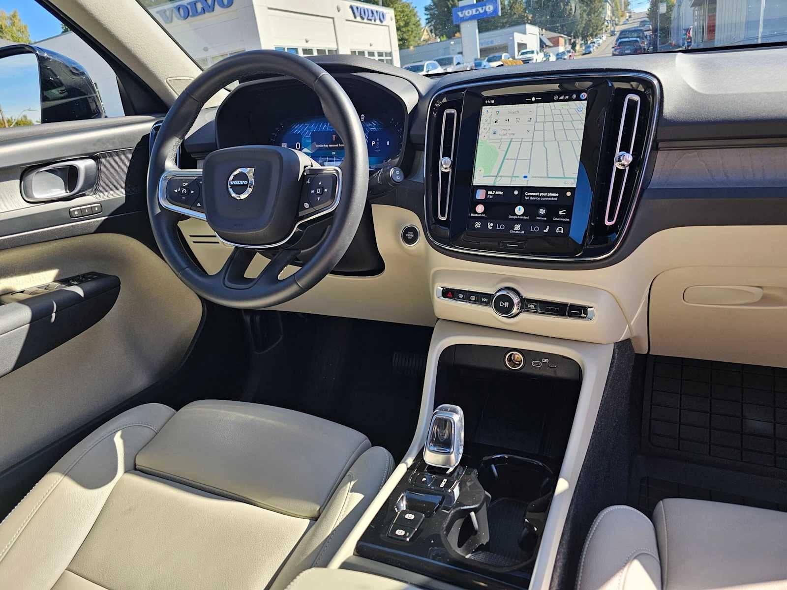 2026 Volvo XC40 Plus
