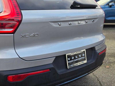 2025 Volvo XC40 Plus Dark Theme