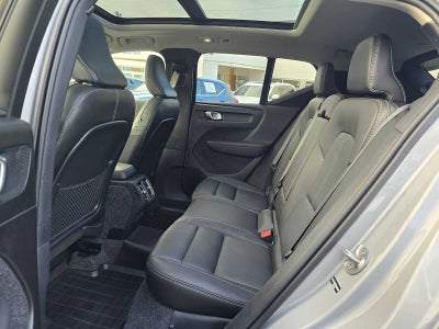 2025 Volvo XC40 Plus Dark Theme