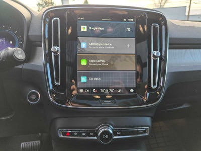 2025 Volvo XC40 Plus Dark Theme