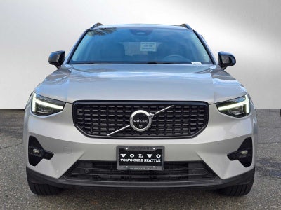 2025 Volvo XC40 Plus Dark Theme