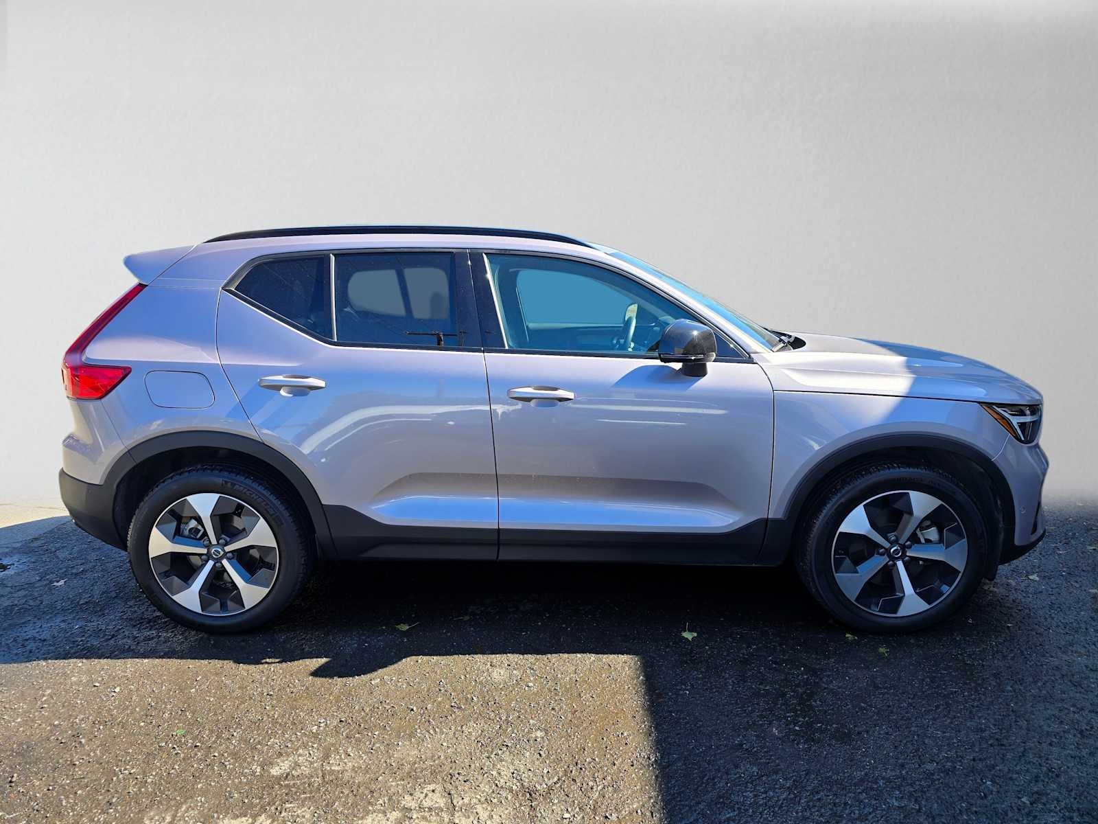 2026 Volvo XC40 Plus