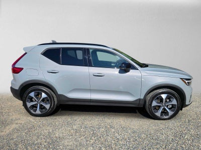 2026 Volvo XC40 Plus