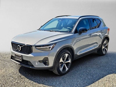 2026 Volvo XC40 Plus