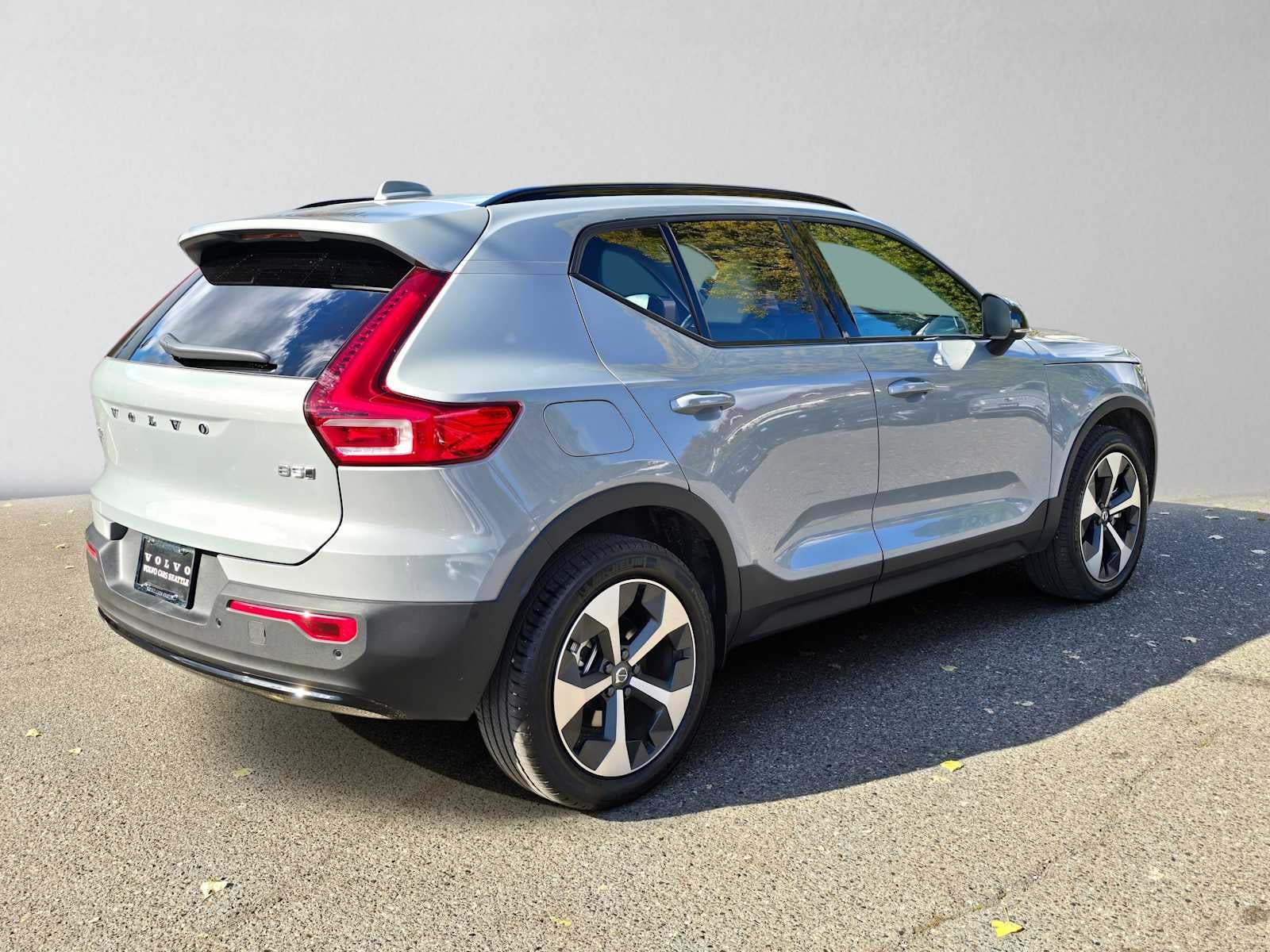 2026 Volvo XC40 Plus
