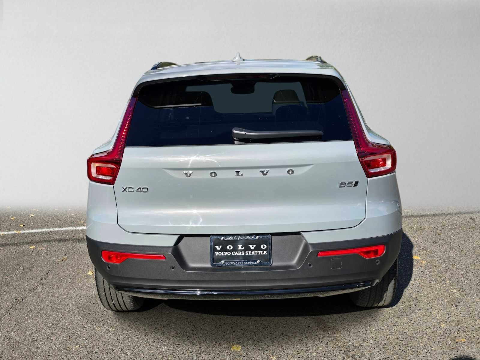 2026 Volvo XC40 Plus