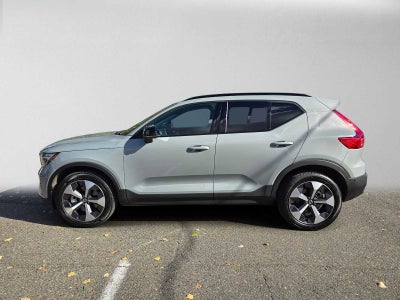 2026 Volvo XC40 Plus