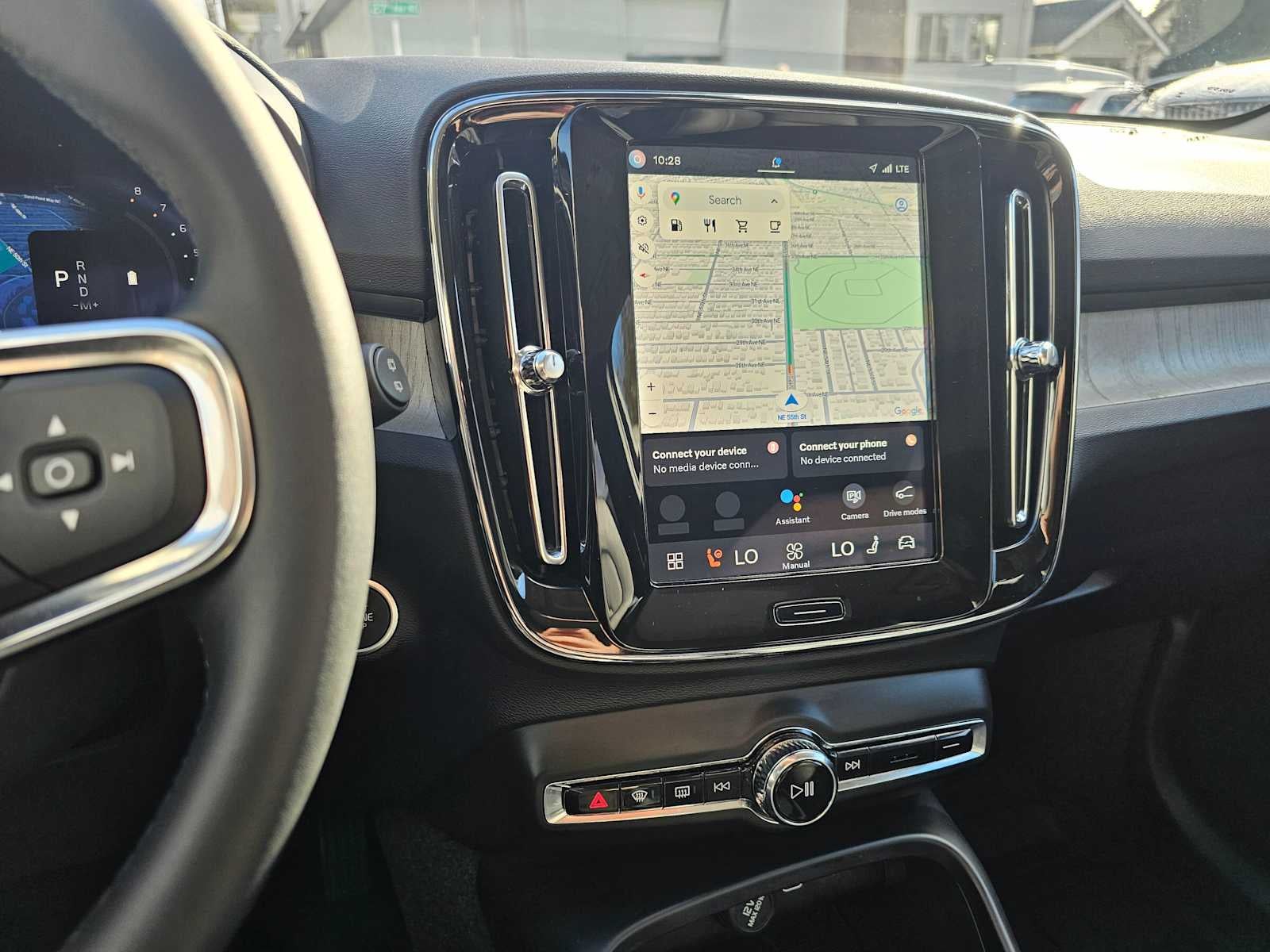 2025 Volvo XC40 Plus Dark Theme