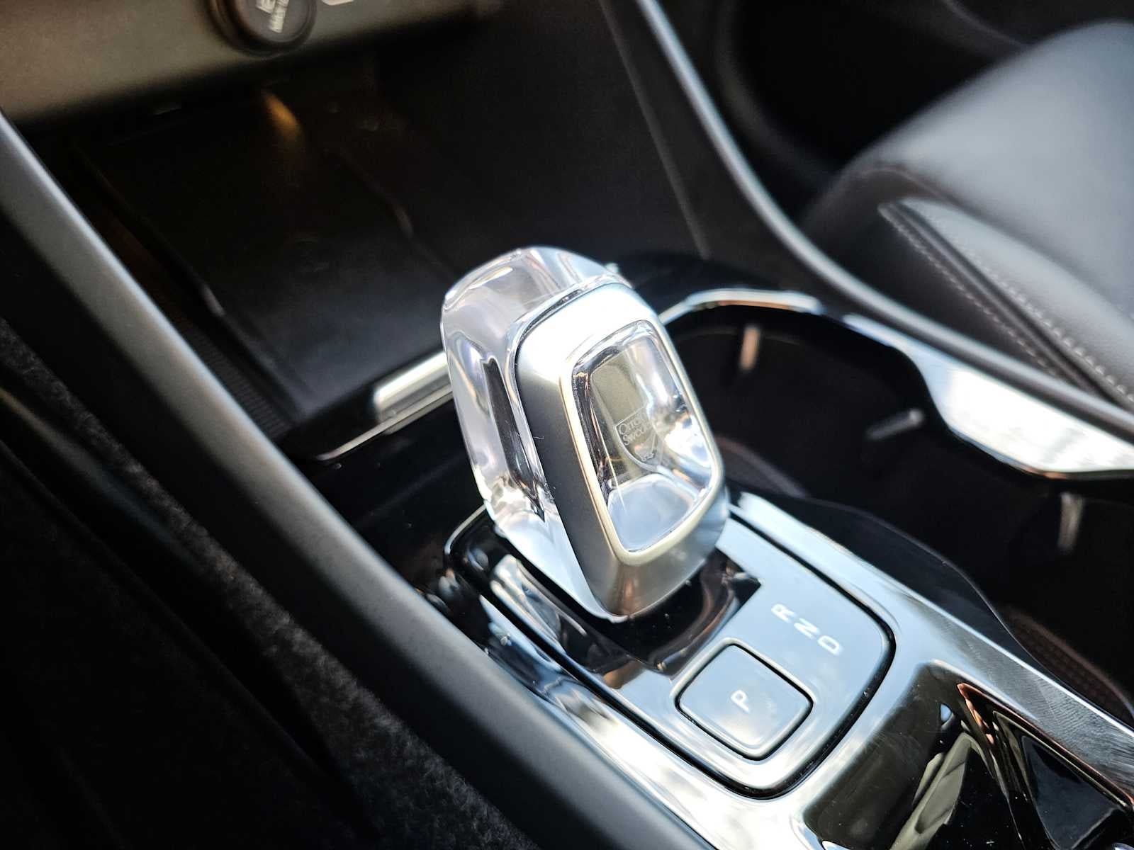 2025 Volvo XC40 Plus Dark Theme