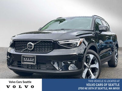 2025 Volvo XC40 Plus Dark Theme