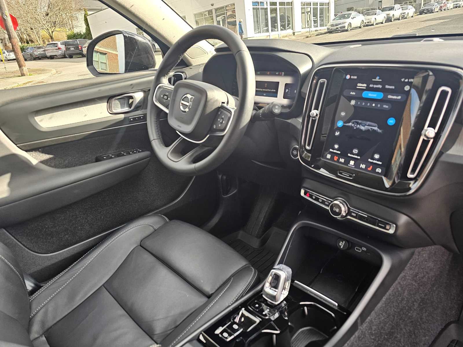 2025 Volvo XC40 Plus Dark Theme