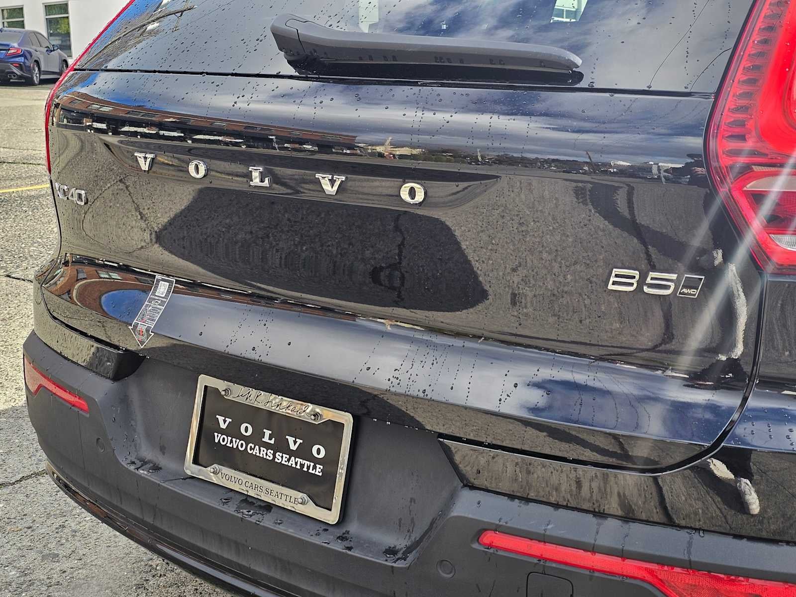 2025 Volvo XC40 Plus Dark Theme