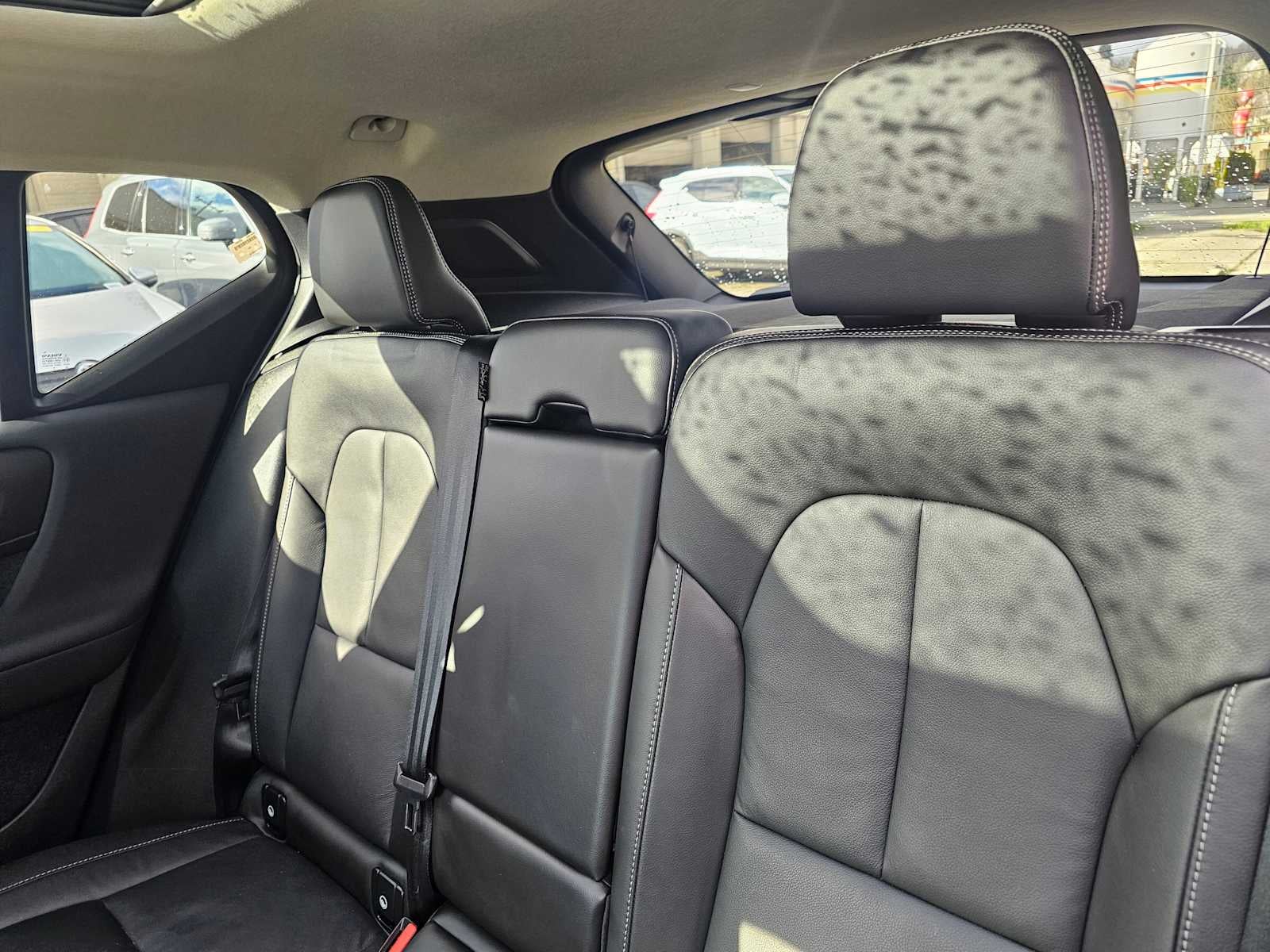 2025 Volvo XC40 Plus Dark Theme