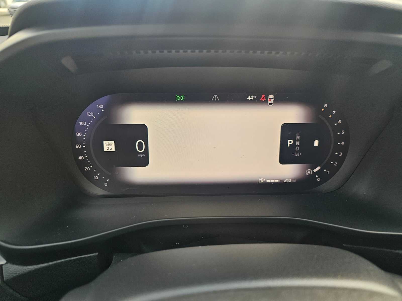 2025 Volvo XC40 Plus Dark Theme