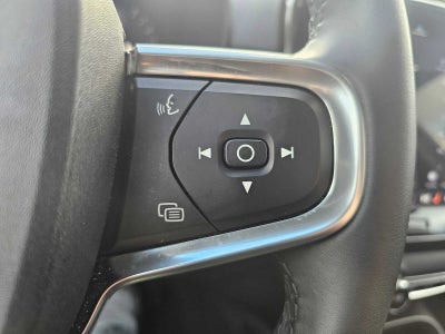 2025 Volvo XC40 Plus Dark Theme