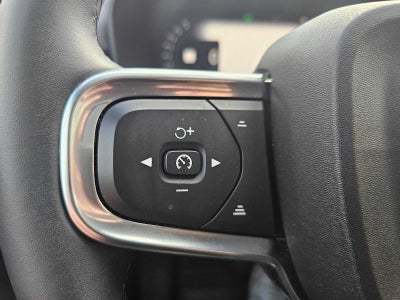 2025 Volvo XC40 Plus Dark Theme