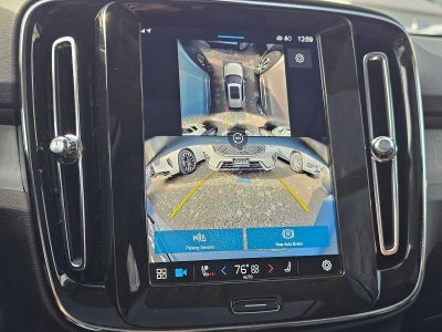 2025 Volvo XC40 Plus Bright Theme