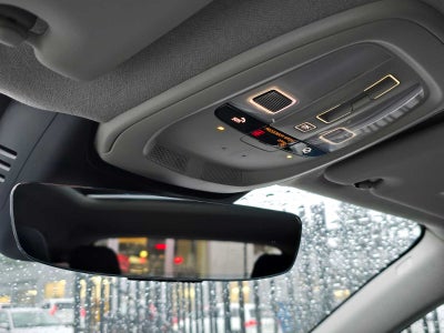 2025 Volvo XC40 Plus Bright Theme