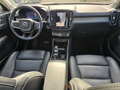 2024 Volvo XC40 Plus Bright Theme