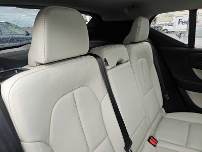 2025 Volvo XC40 Plus Bright Theme