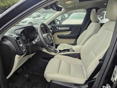 2025 Volvo XC40 Plus Bright Theme