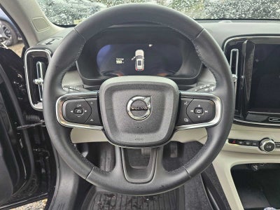 2025 Volvo XC40 Plus Bright Theme