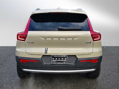 2025 Volvo XC40 Plus Bright Theme