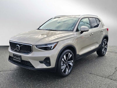 2025 Volvo XC40 Plus Bright Theme