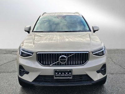 2025 Volvo XC40 Plus Bright Theme