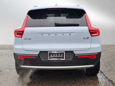 2025 Volvo XC40 Core Bright Theme