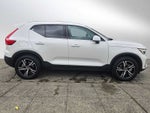 2025 Volvo XC40 Core Bright Theme