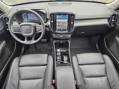 2024 Volvo XC40 Plus Dark Theme