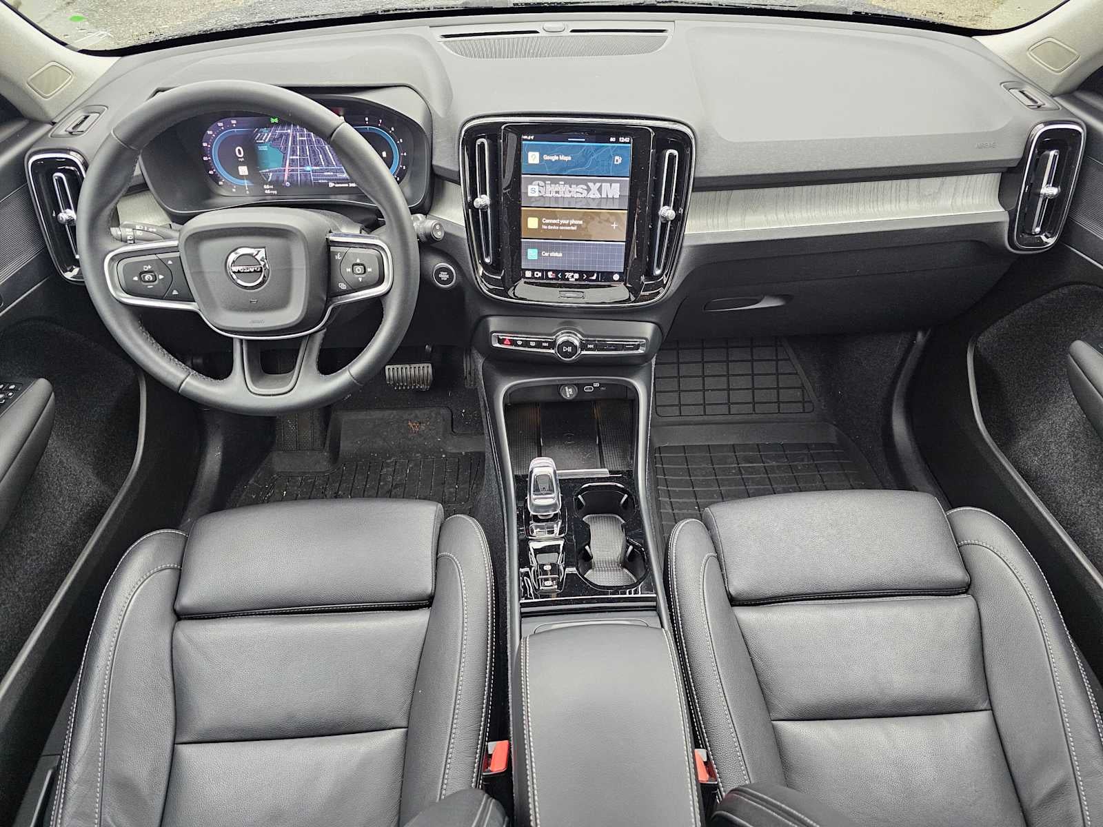 2024 Volvo XC40 Plus Dark Theme