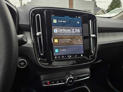 2024 Volvo XC40 Plus Dark Theme