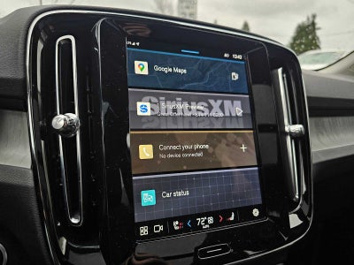 2024 Volvo XC40 Plus Dark Theme