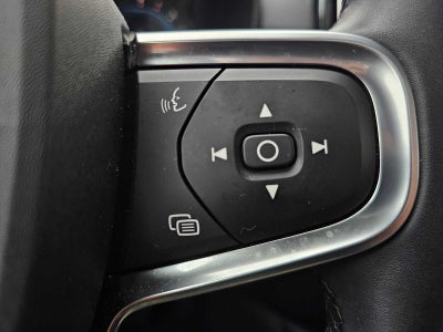 2024 Volvo XC40 Plus Dark Theme