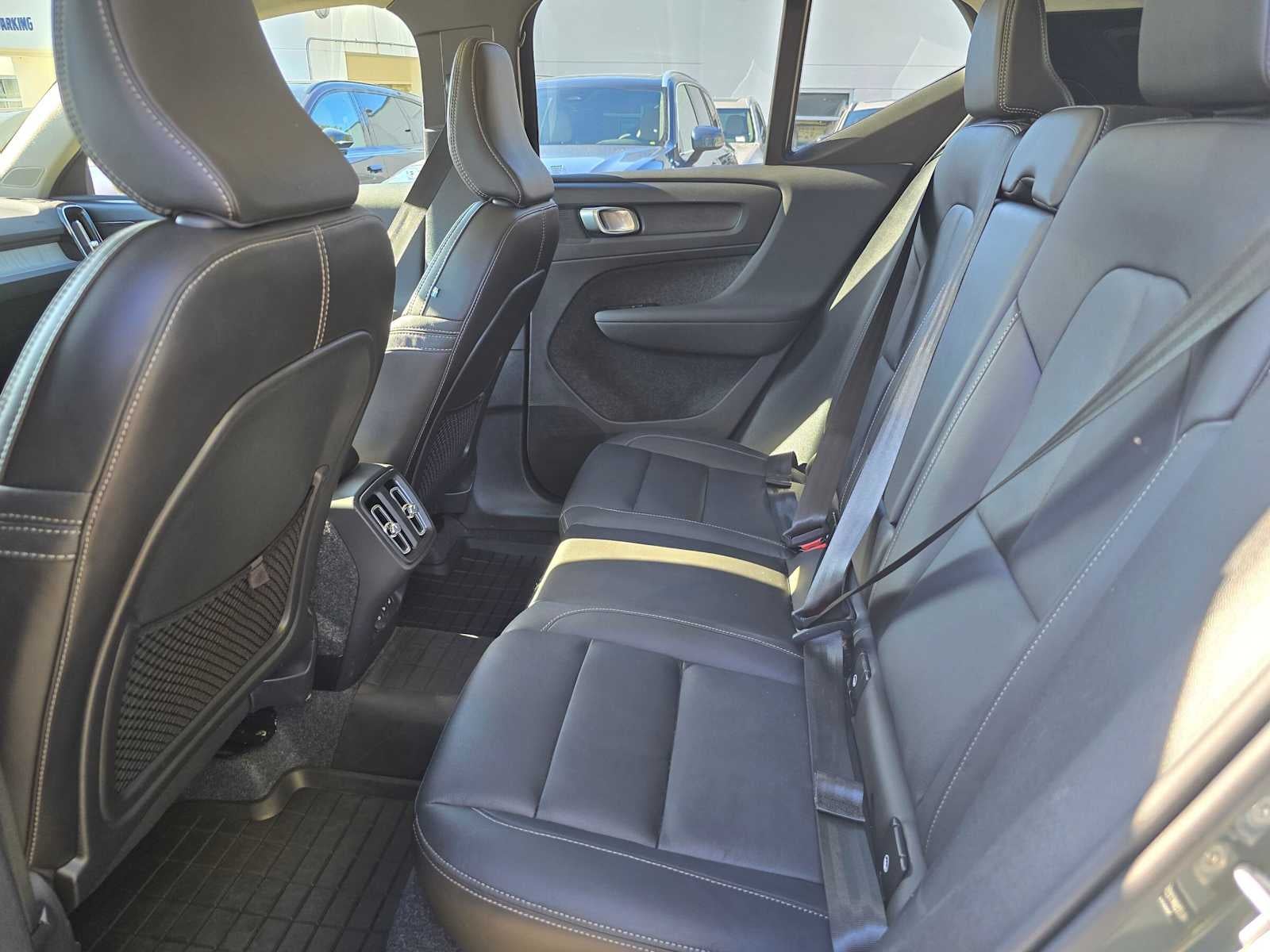 2026 Volvo XC40 Ultra