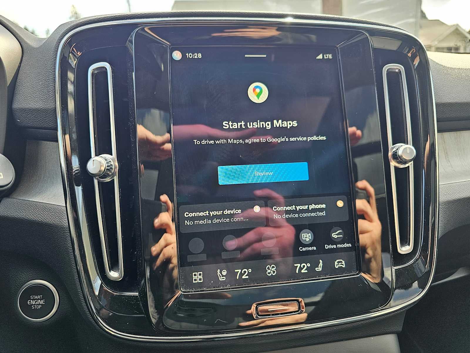 2023 Volvo XC40 Plus Bright Theme