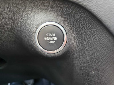 2023 Volvo XC40 Plus Bright Theme