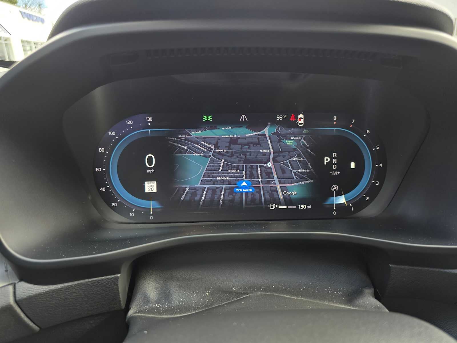 2023 Volvo XC40 Plus Bright Theme