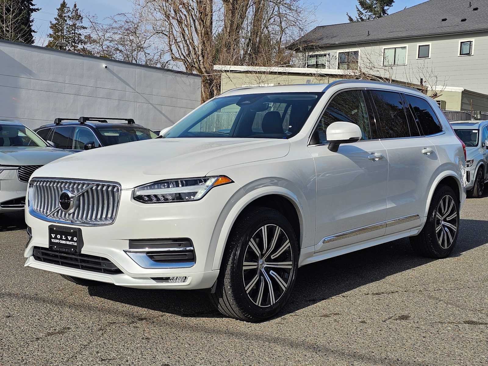 2025 Volvo XC90 Core