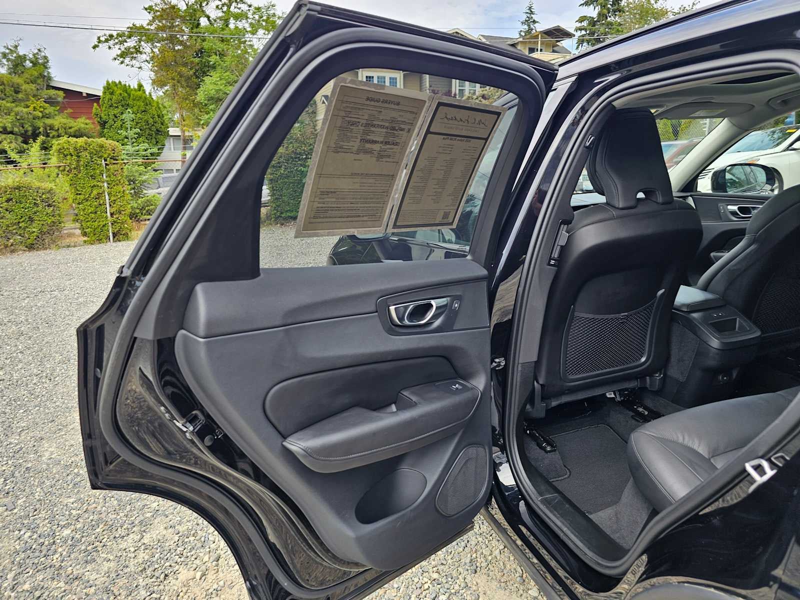 2025 Volvo XC60 Plus