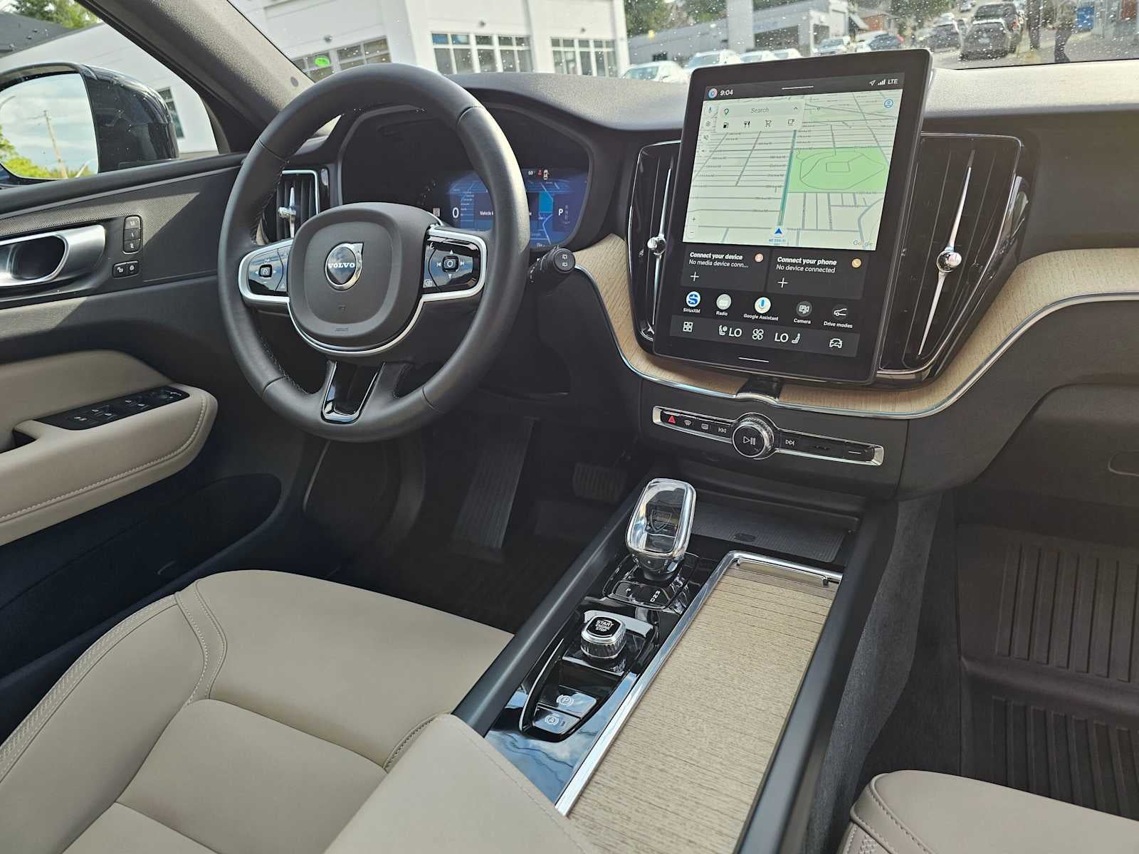 2026 Volvo XC60 Plus
