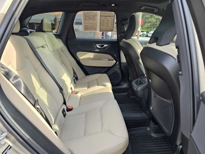 2026 Volvo XC60 Plus