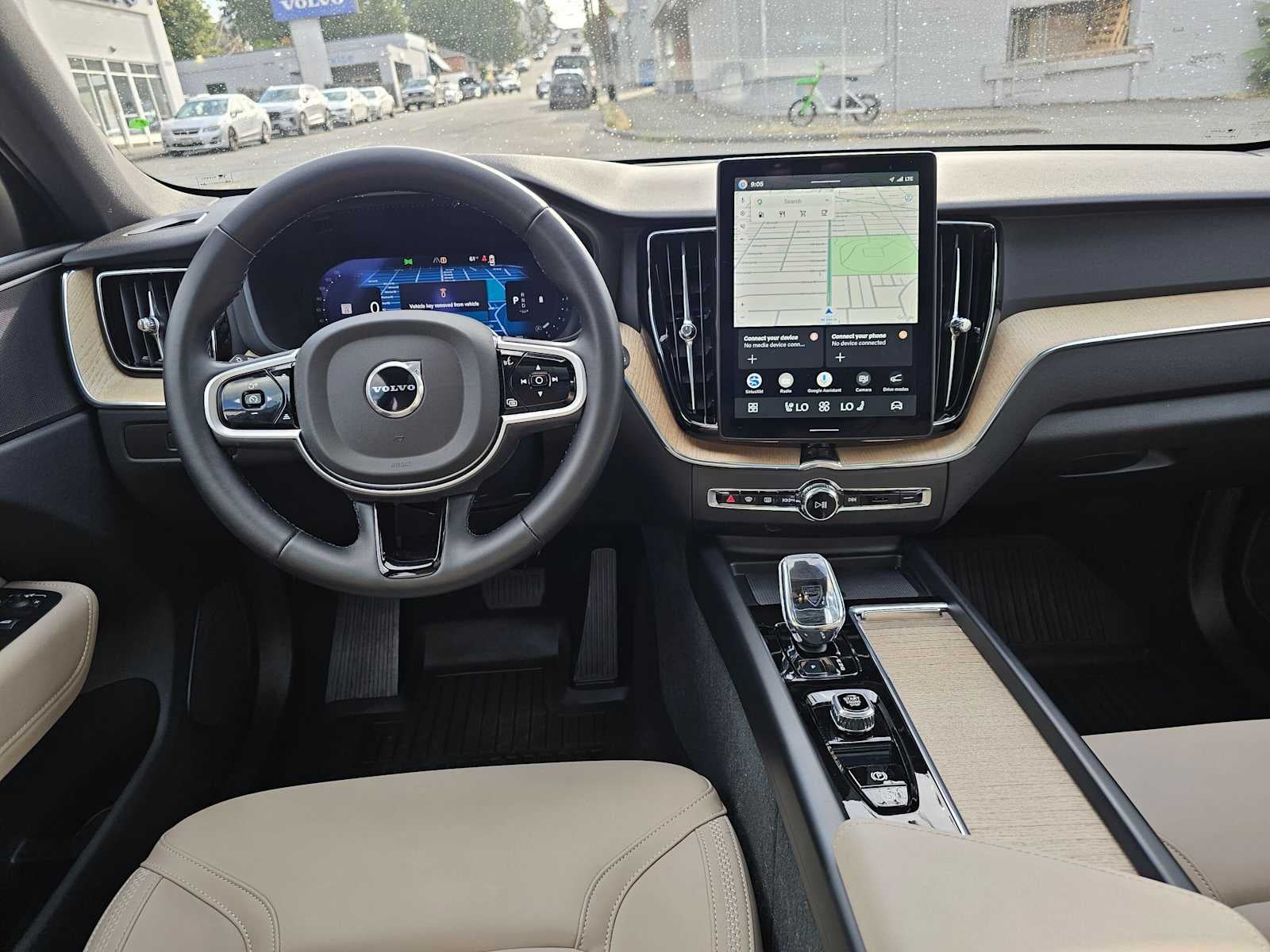 2026 Volvo XC60 Plus